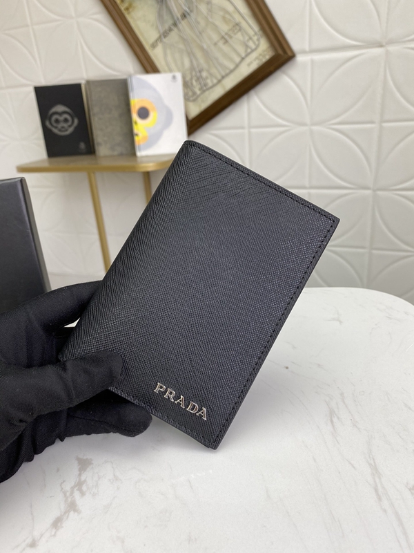 プラダ財布コピー側面デザイン